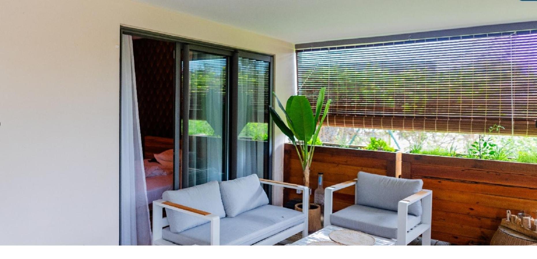 Grand Bay Luxury Villa With Pool & Garden Exterior photo